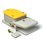 Pedal Comando Simples Aluminio 1 Estagio Com Capa Protetora Amarelo 1Na+1Nf Sd1 SD1 KAP