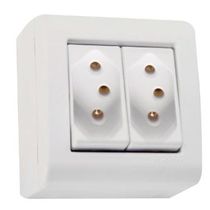 Tomada Predial Sobrepor 2 Módulos Branca 2 Polos+Terra 10a 250v 57304012 Tramontina