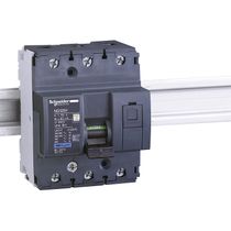 Disjuntor Mini Tripolar 80A 500VCA C 12A Acti9 Ng125H Schneider