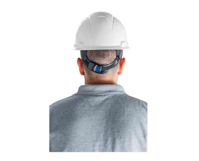 Capacete-Capacete Aba Frantal Branco 3M | Dimensional - Imagem ilustrativa, exemplo de uso homemaba-frontal-jugular-branco-H700-HB004570881-3M-4