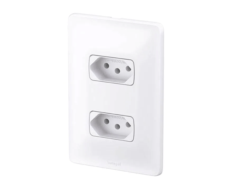 Tomada Predial 2 Módulos Branca 2 Polos + Terra 10 A 250 V Com Placa - Diagonal Esquerda