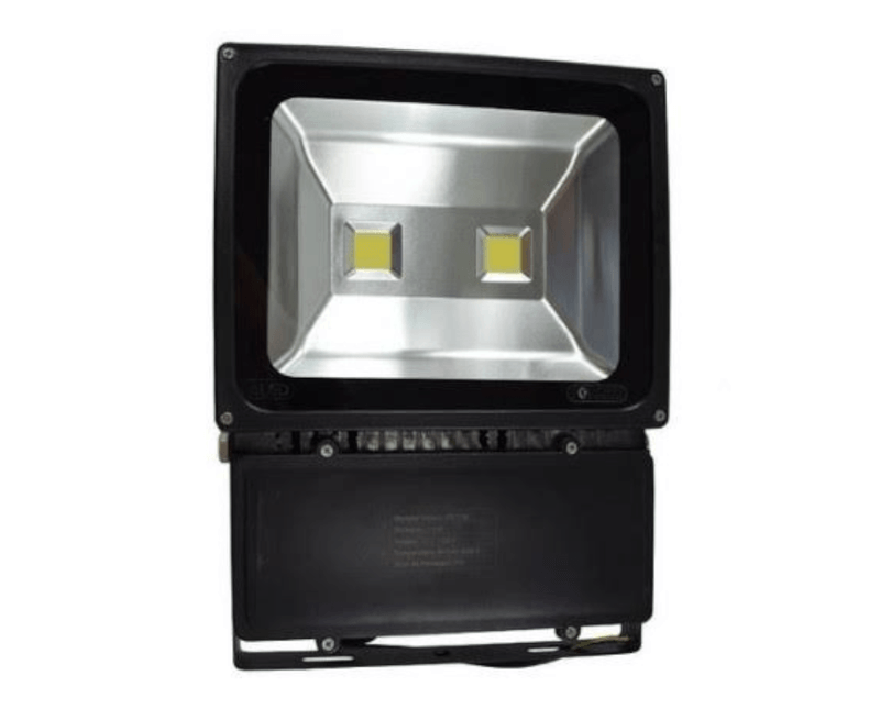 Refletor Preto Retangular 127/220V LED38.23 Foxlux - Imagem levemente na vertical sem o apoio