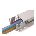 Canaleta Recortada Aberta Pvc Cinza 30mm 80mm Hellermann | Imagem aberta lado direito com fios