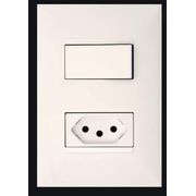 Conjunto Interruptor 1 Tec Simp Tomada 2P+T 10A Placa 4X2 Branco 615078BC Pial Plus+