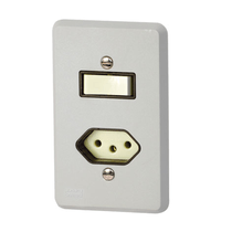 Interruptor e Tomada 1 Tecla Simples Tomada 2 Polos + Terra 10a Com Placa 4 X 2" 054346 PIAL