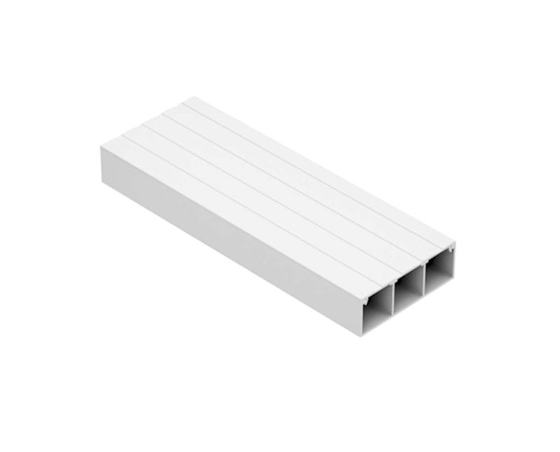 "Tampa Canaleta Fios Plana Ranhurada Alumínio 72,5MmX3000Mm | Produto na cor branca, em posição horizontal e visão da diagonal direita "
