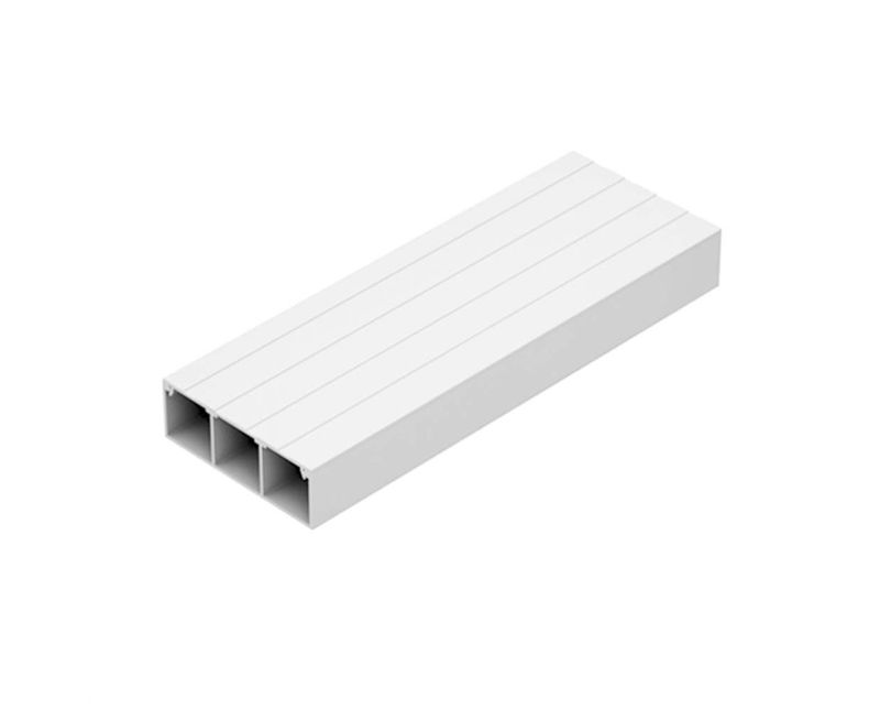 "Tampa Canaleta Fios Plana Ranhurada Alumínio 72,5MmX3000Mm | Produto na cor branca, em posição horizontal e visão da diagonal esquerda "