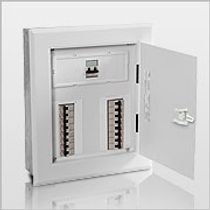 Quadro Distribuição Aço Sobrepor 24 Disjuntor 120X400X591mm Com Barramento 150A Qdstgii 904462N Cemar Legrand