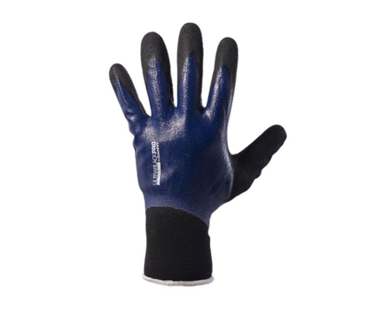 Luva Proteção Mecanica Nylon/NBR Preta/Azul Ultrablack DA46000 Tamanho G Danny - Imagem ampliada de uma mão usando o produto.-