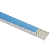 Canaleta Fech C/Div Pvc Br C/Tp 40X 20X 2000Mm C/ Ades 57300120 Tramontina Eletrica